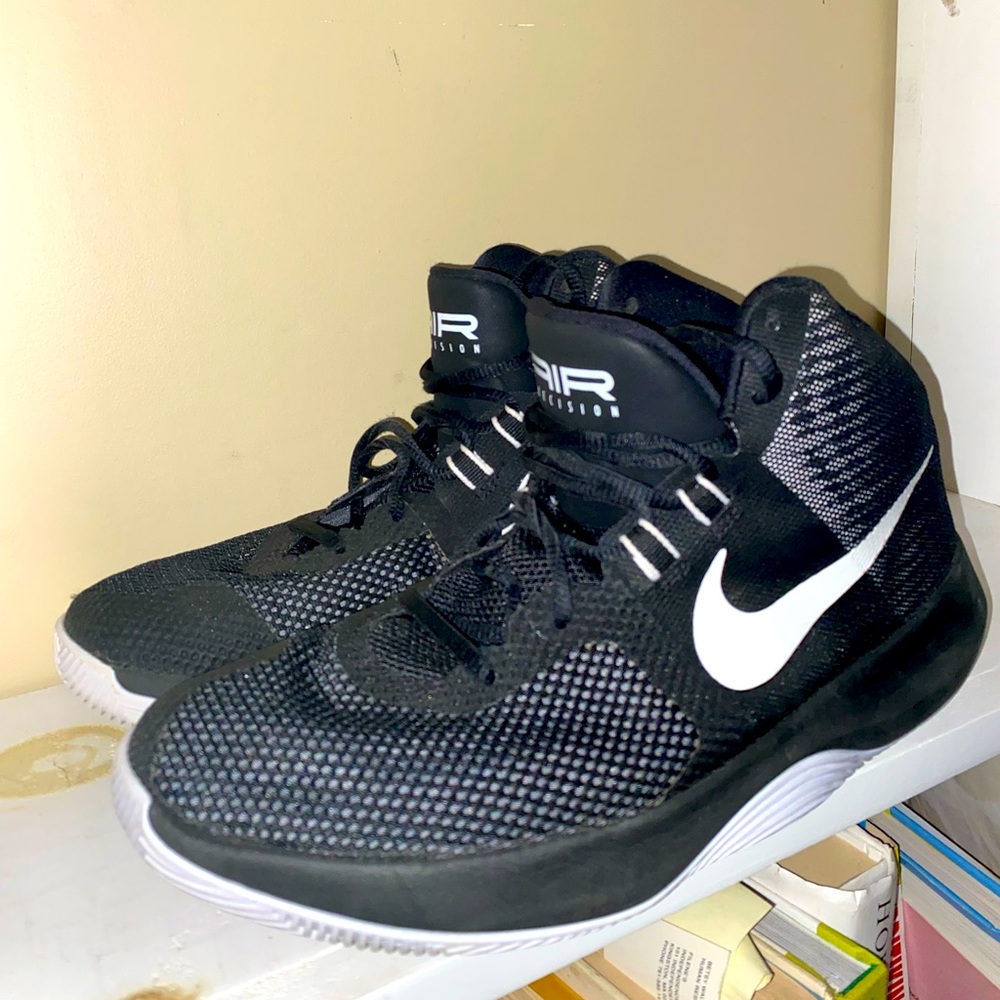 Nike Air Precision 11M